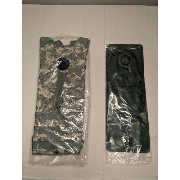 Combo 3-Day Assault Pack w/ Hydration System 3L with Bladder - USGI Army UCP ACU - Picture 12 of 14